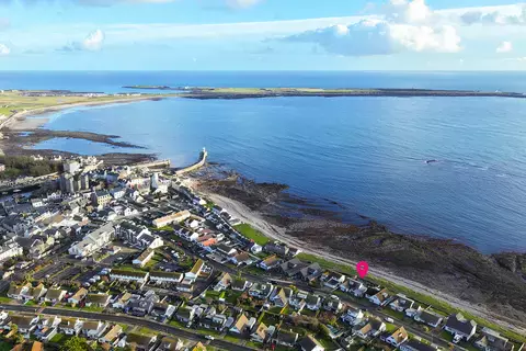 3 bedroom detached house for sale, Wavecrest, 31 Scarlett Road, Castletown