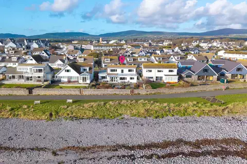 3 bedroom detached house for sale, Wavecrest, 31 Scarlett Road, Castletown