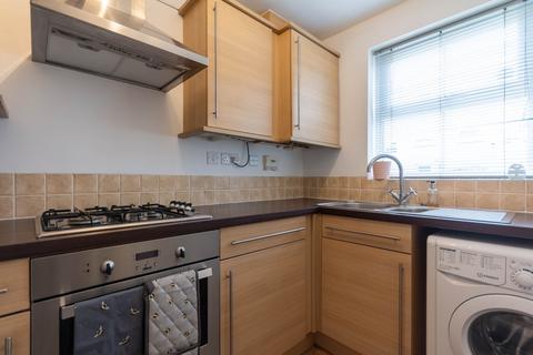 2 bedroom terraced house to rent, Tundra Grove, Bingley, West Yorkshire, BD16