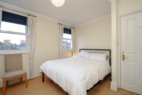 2 bedroom flat to rent, Waterford Road, Fulham, London, SW6