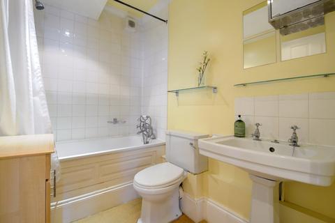2 bedroom flat to rent, Waterford Road, Fulham, London, SW6