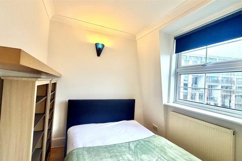 2 bedroom apartment to rent, Drummond Street, London NW1