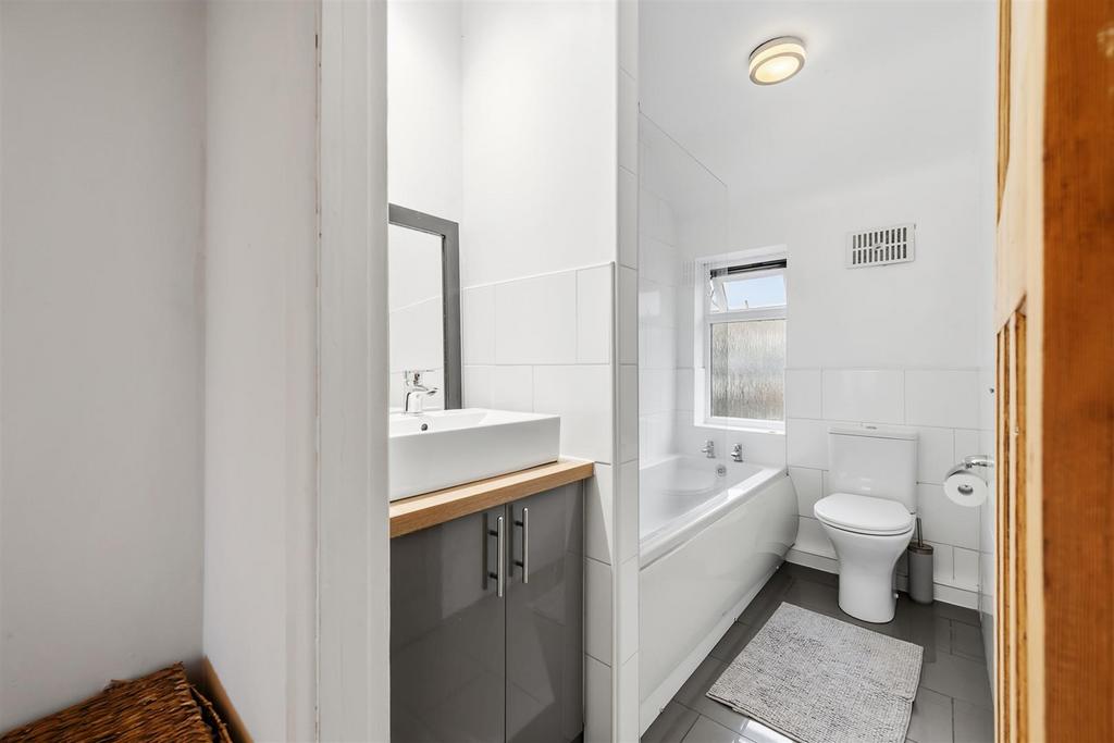 Bathroom from landing.jpg