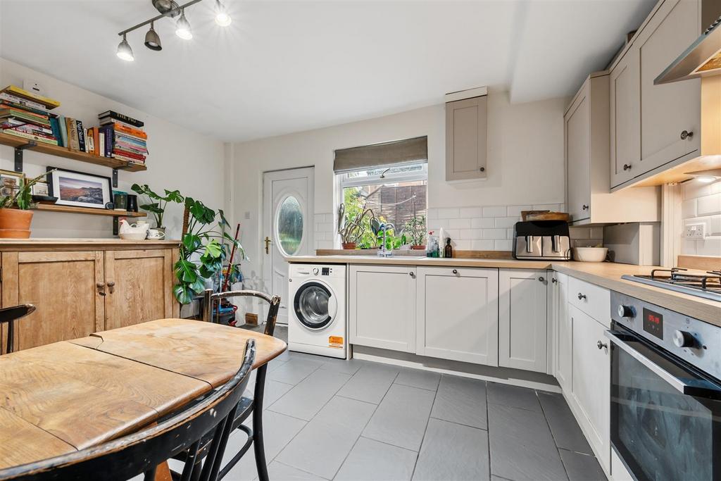 Kitchen-Diner to back door.jpg
