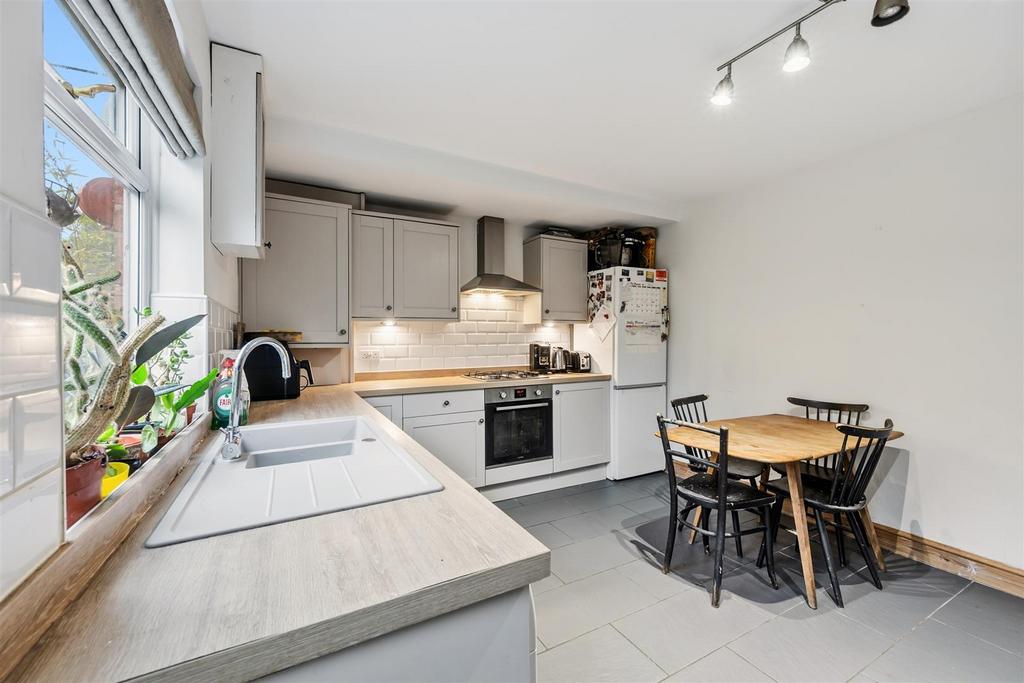 Kitchen-Diner from back door.jpg