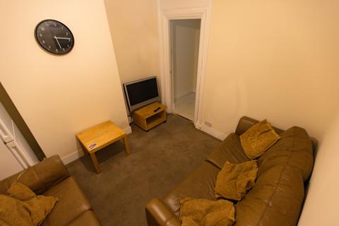 5 bedroom terraced house to rent, Hollingdean Road, Brighton BN2