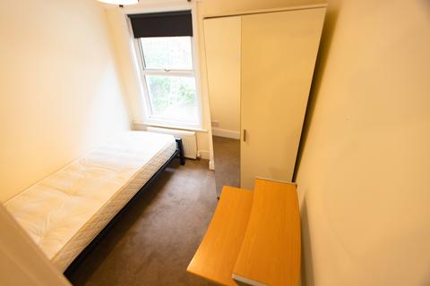 5 bedroom terraced house to rent, Hollingdean Road, Brighton BN2