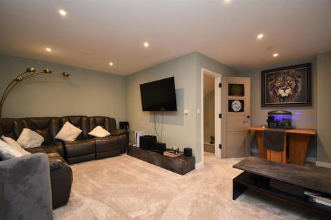 4 bedroom semi-detached house for sale, Lancaster Road, St Leonards-On-Sea