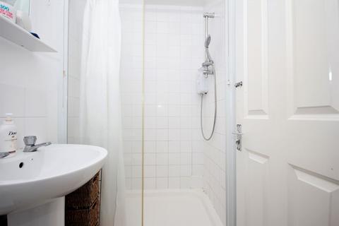 1 bedroom flat to rent, Station Road, Edgware, HA8
