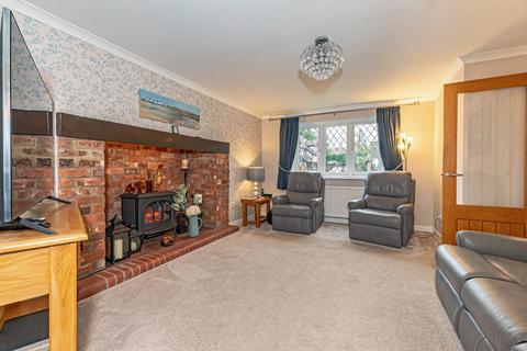undefined, Woodside, Eaton Bray