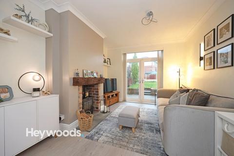 3 bedroom semi-detached house for sale, Dimsdale Parade West, Wolstanton, Newcastle-under-Lyme