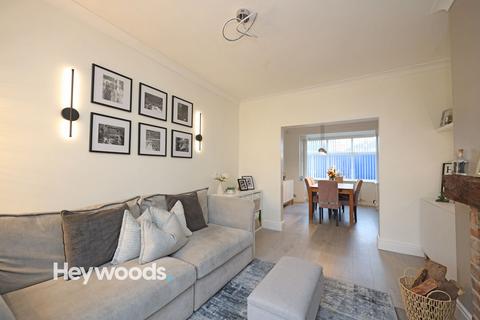 3 bedroom semi-detached house for sale, Dimsdale Parade West, Wolstanton, Newcastle-under-Lyme