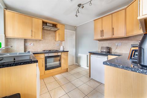 2 bedroom flat to rent, *Available March 2026* Heaton Grove, Heaton, NE6