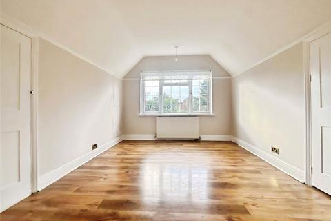 4 bedroom terraced house to rent, Carrington Avenue, Hounslow, TW3