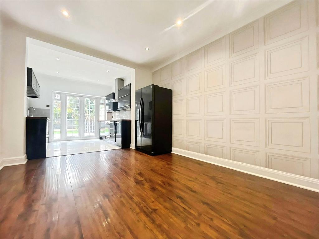 Kitchen/Dining