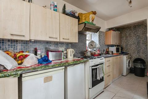 2 bedroom terraced house for sale, Parratt Row, Bradford, BD3