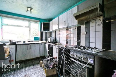 3 bedroom semi-detached house for sale, Cranmore Drive, LEEDS