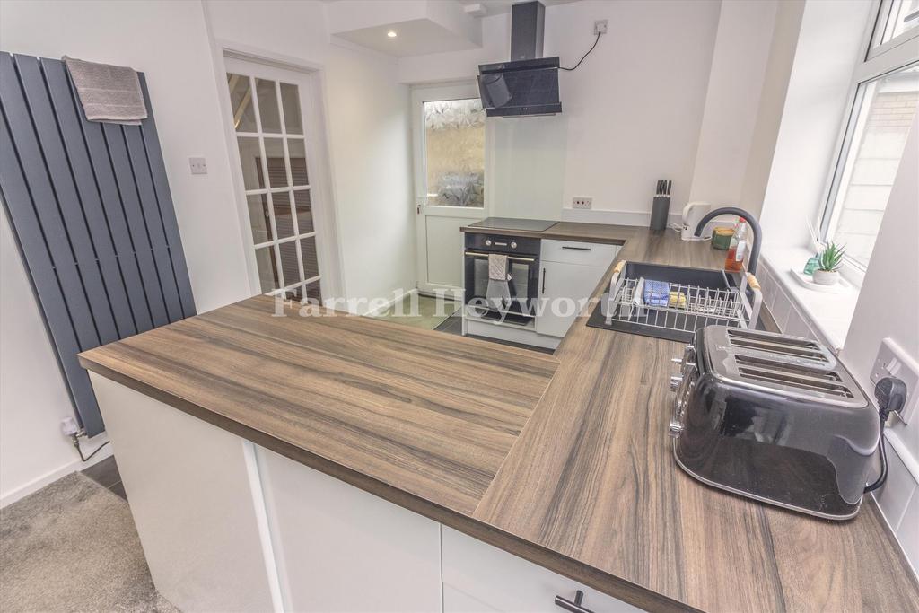 Kitchen b