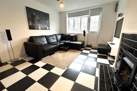 3 bedroom flat for sale, Flat 3 Finn House, Bevenden Street, Hoxton, N1 6BN