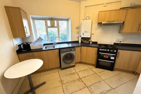 3 bedroom flat for sale, Flat 7 Queens Mansions, Watford Way, Hendon, NW4 3AN