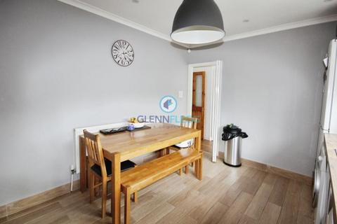 undefined, Parlaunt Road, Langley