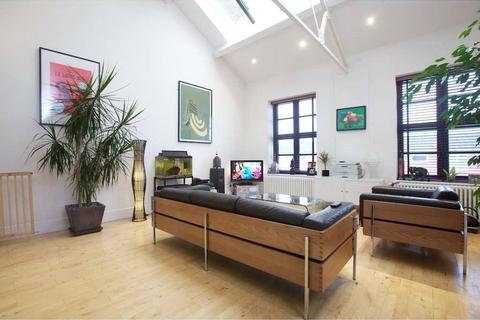 2 bedroom flat to rent, Balham Grove, London, SW12