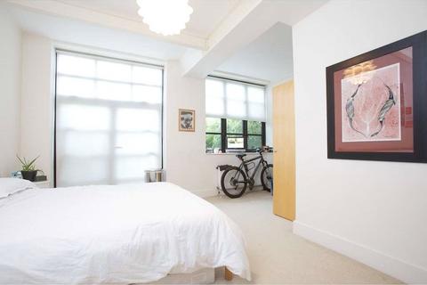 2 bedroom flat to rent, Balham Grove, London, SW12