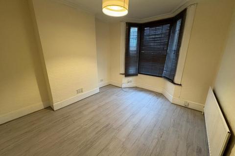 4 bedroom house to rent, 4 Bedroom House – St Pauls Road, Tottenham N17
