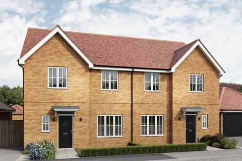 4 bedroom semi-detached house for sale, Off Graves Paddock, Arlesey SG15