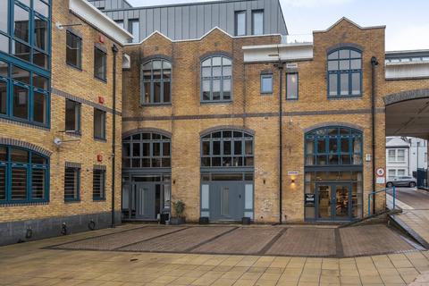1 bedroom flat for sale, Deodar Road, Putney, London, SW15