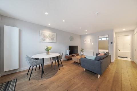1 bedroom flat for sale, Deodar Road, Putney, London, SW15