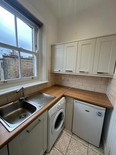 Studio to rent, Studio Flat – The Salisbury Hotel, Grand Parade London N4