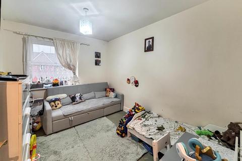 undefined, Alderney Way, Kennington Ashford TN24 9LF