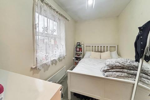 undefined, Alderney Way, Kennington Ashford TN24 9LF