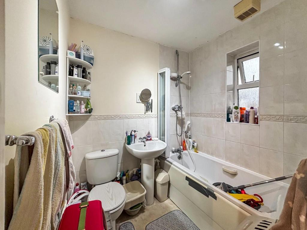Bathroom.jpeg