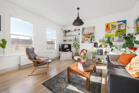 3 bedroom flat for sale, Lambert Road, SW2