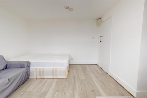 1 bedroom flat to rent, Lancaster Road, Dollis Hill NW10