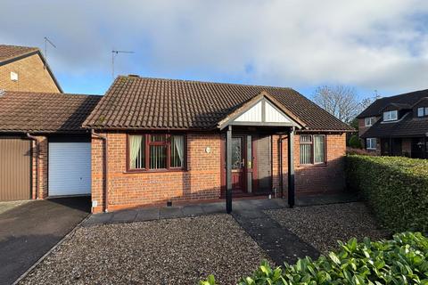 undefined, NO CHAIN - Ashford Lea, Desborough, Kettering