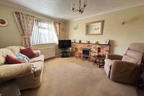 undefined, NO CHAIN - Ashford Lea, Desborough, Kettering