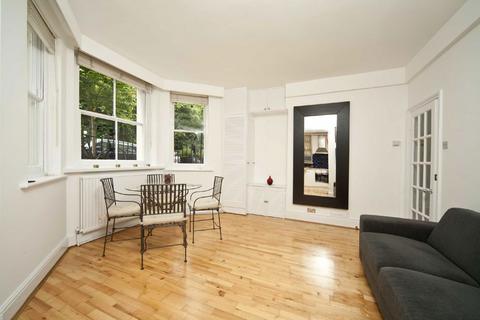 Campden Hill Gardens, London W8