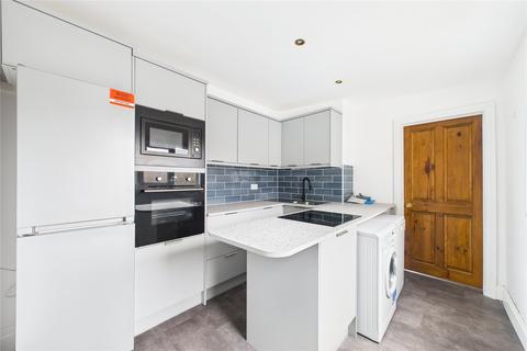 2 bedroom apartment for sale, London Road, Wokingham, Berkshire, RG40