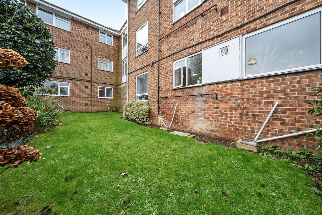 For Sale by Aspire Residential   St Botolphs Road