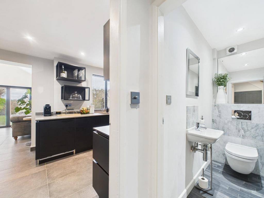 Guest Cloakroom