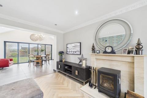 undefined, Broadway, Kirk Ireton DE6