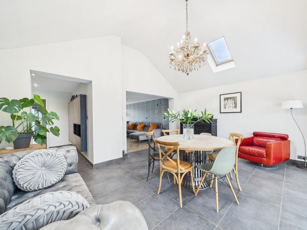 Garden Room/Dining Room