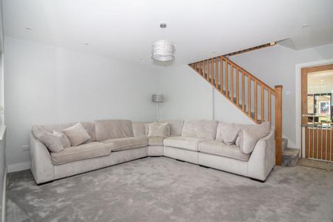 4 bedroom detached house for sale, Kings Road, Cowplain, PO8 8UR