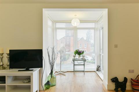 undefined, Parkview Way, Epsom