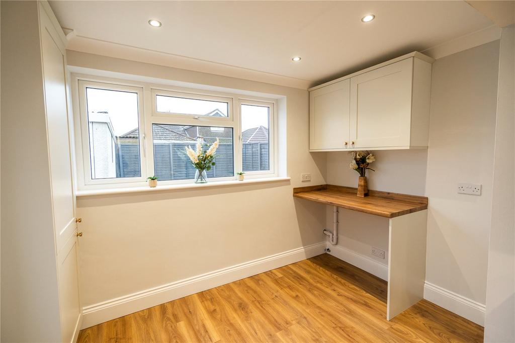 Kitchen (2)