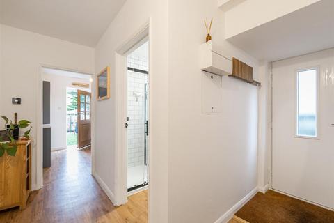 2 bedroom flat for sale, Christchurch Avenue, London NW6