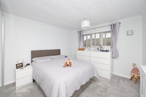 3 bedroom semi-detached house for sale, St. Davids Avenue, Dover, CT17